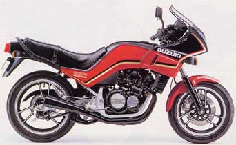 GS250FW・250cc初の４気筒エンジンを搭載したマシン | Moto-Fan-R